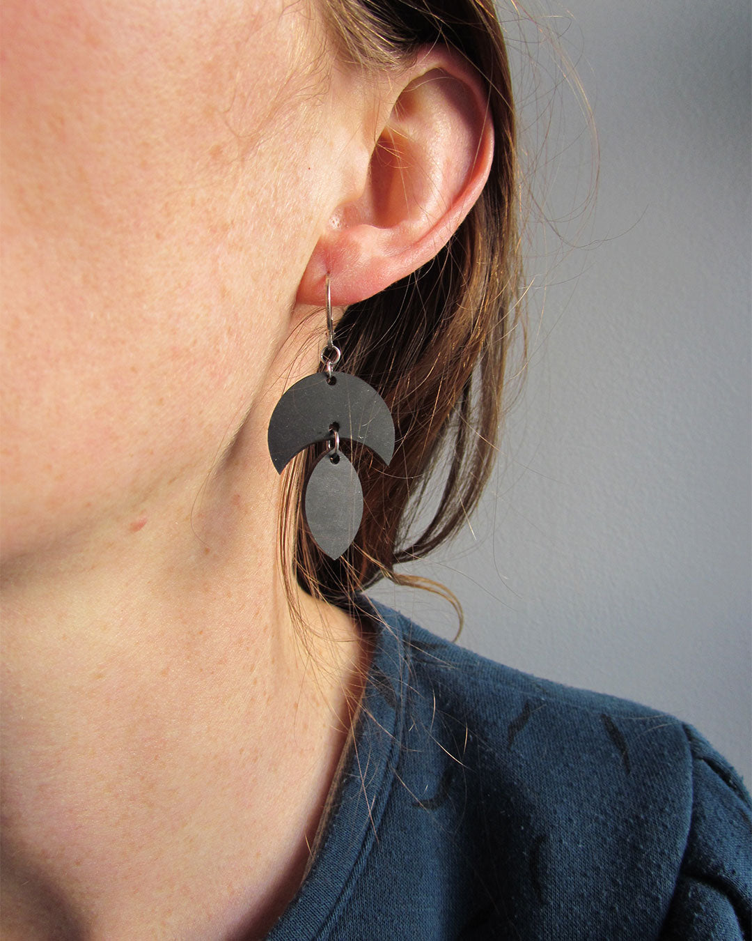Boucles d'oreilles fantaisie géométrique en chambre à air argent
