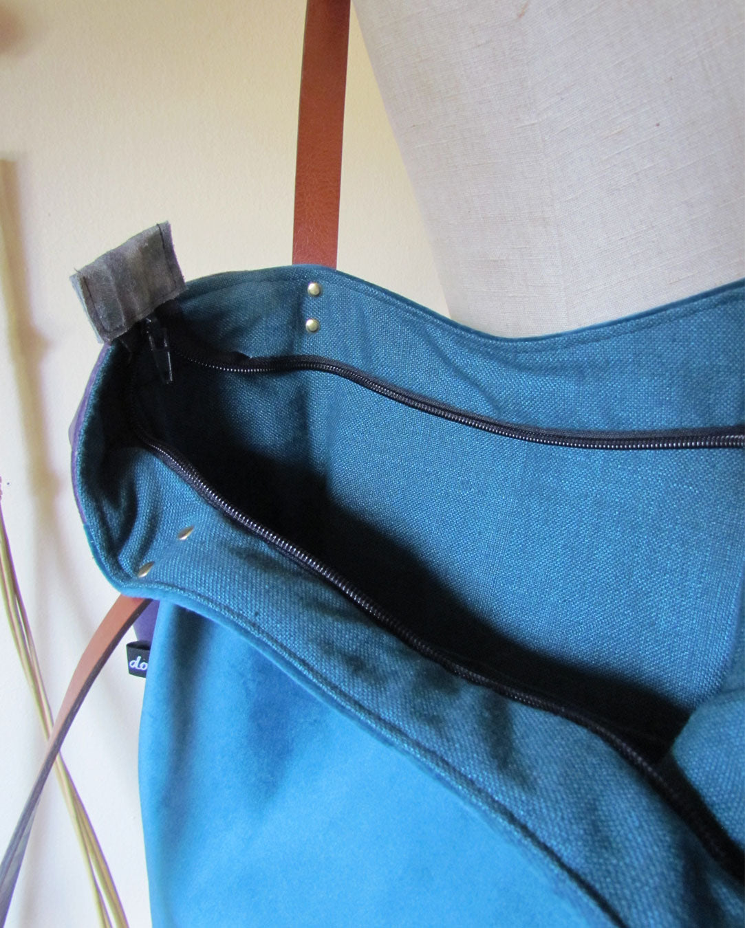 Sac cabas en velours ras violet et bleu / Dopo