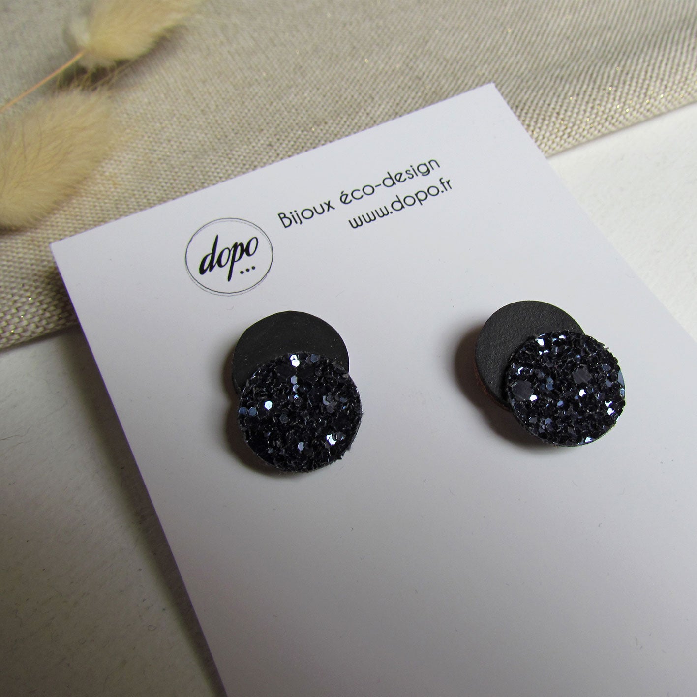 Boucles d'oreille écoresponsables duo à paillettes bleu nuit