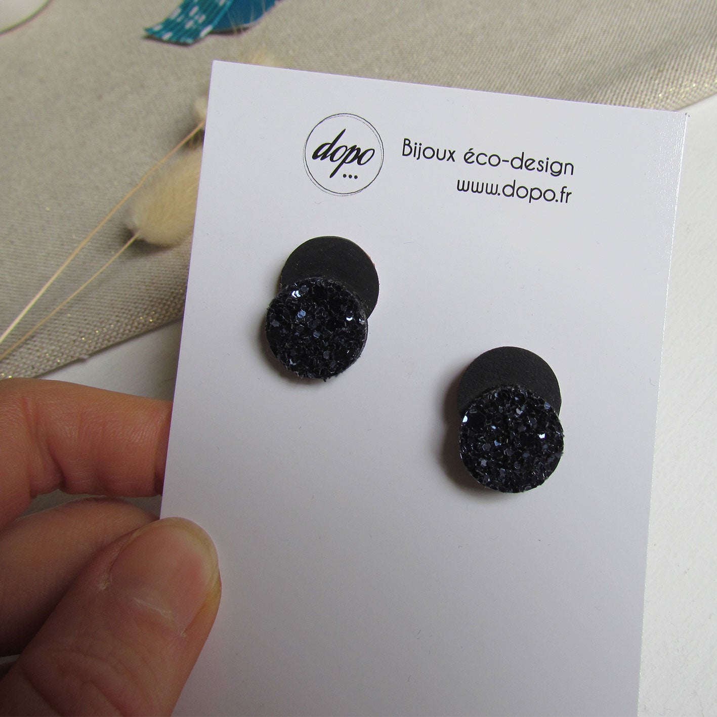 Boucles d'oreille écoresponsables duo à paillettes bleu nuit