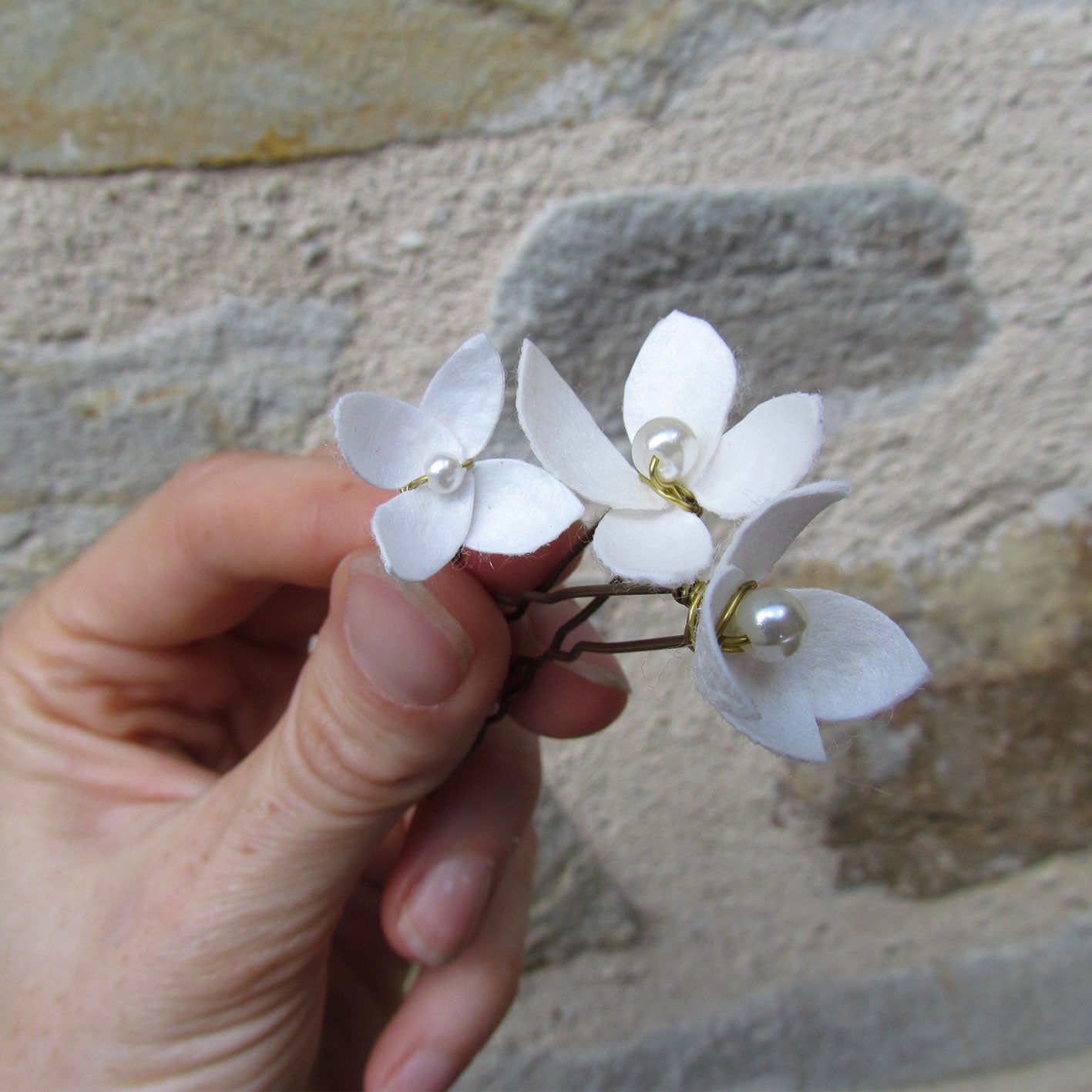 pinces à chignon en soie blanche