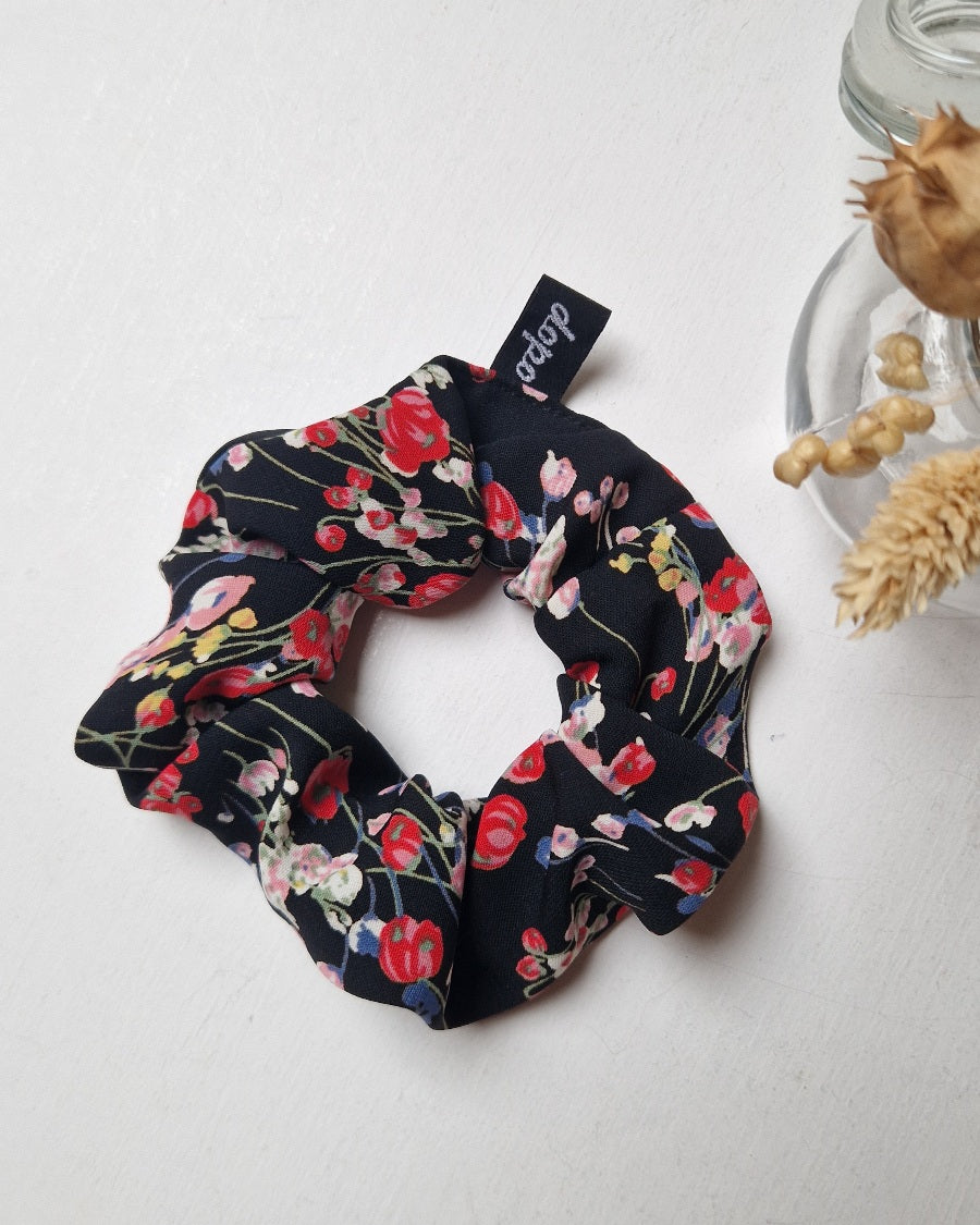 Chouchou rouge et noir / Dopo