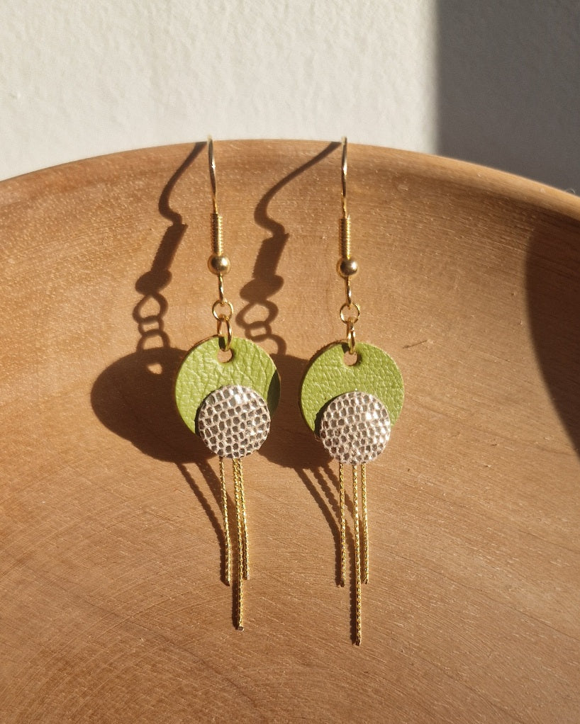 Boucles d'oreille rondes et fines or et vert / Isabelle