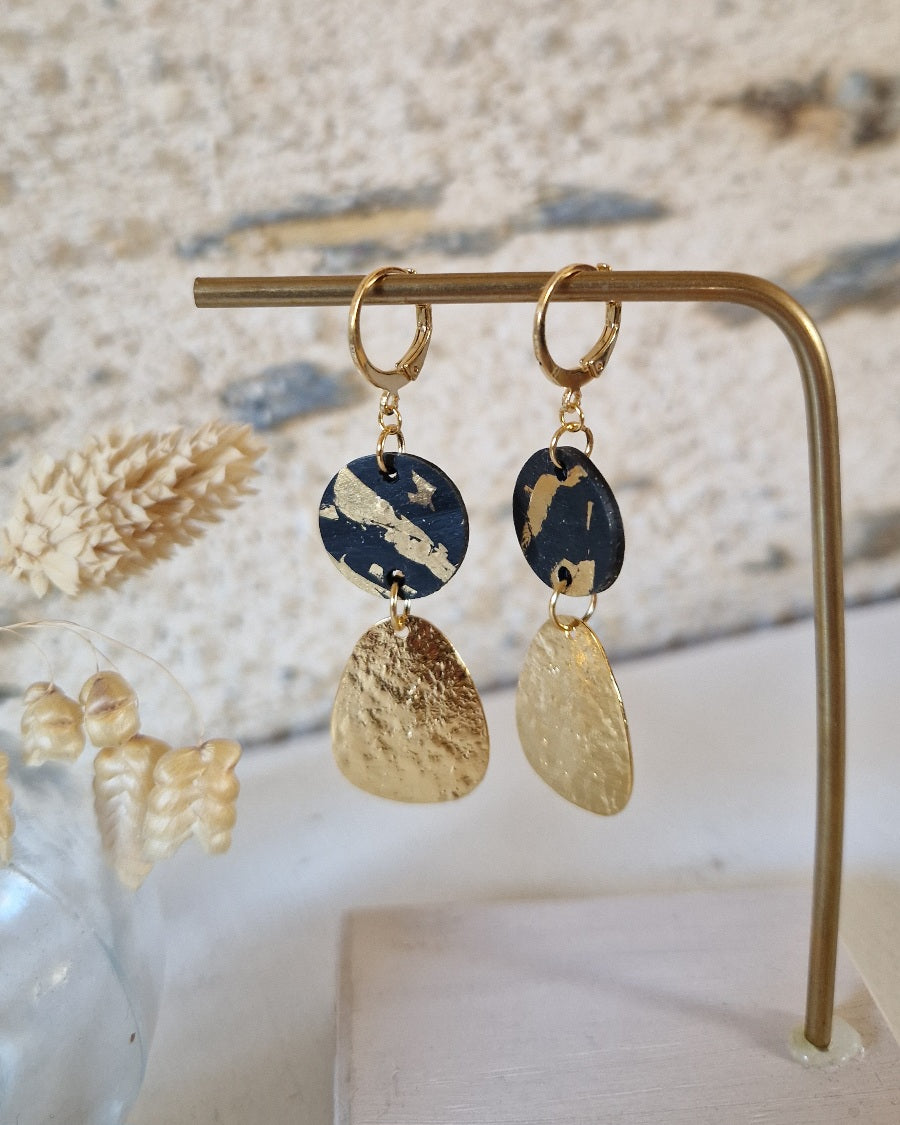 Boucles d'oreille pendantes or et noir marbré