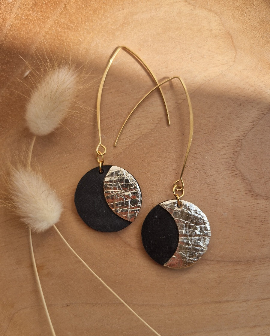 Boucles d’oreille lune noire lune or 
