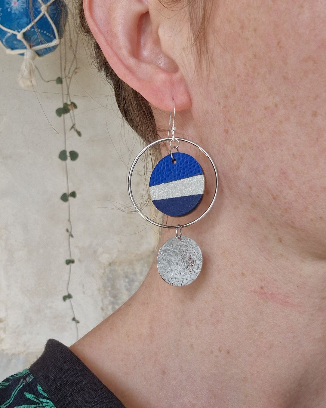 Grandes boucles d’oreille paysage bleu