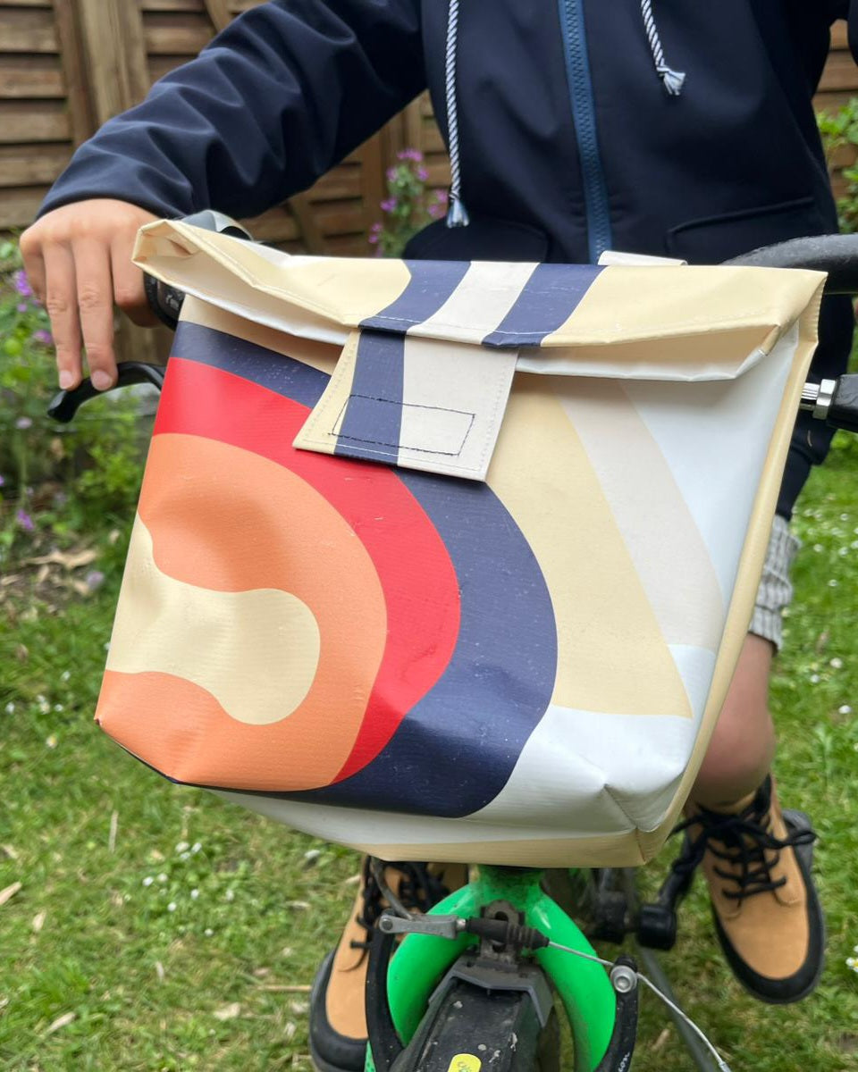 Pochette à vélo en bâche upcyclée vintage