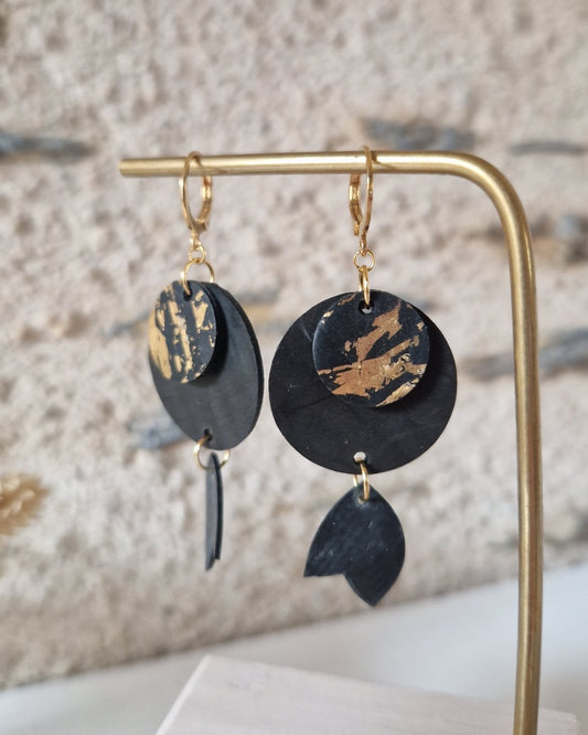 Boucles d’oreille pendantes or marbré