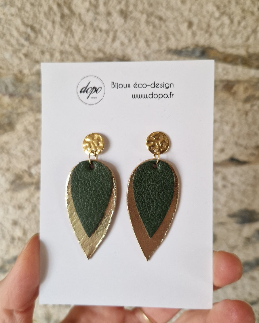 Boucles d'oreille puces vert et or pétales