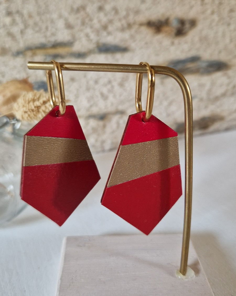 Grandes boucles d’oreille en cuir rouge et or Polina