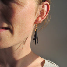 Charger l&#39;image dans la galerie, Boucles d&#39;oreilles pompon de chambre à air